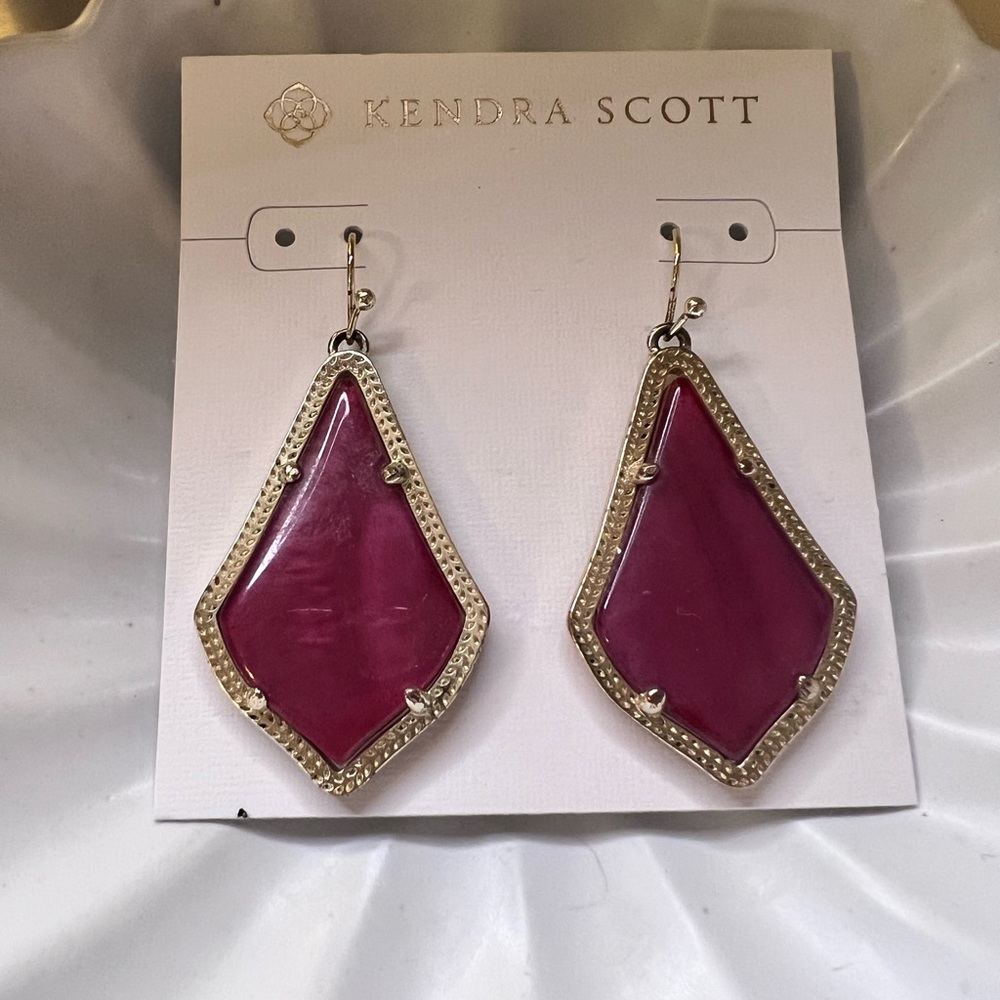 Kendra Scott- Alexa Earrings- Maroon